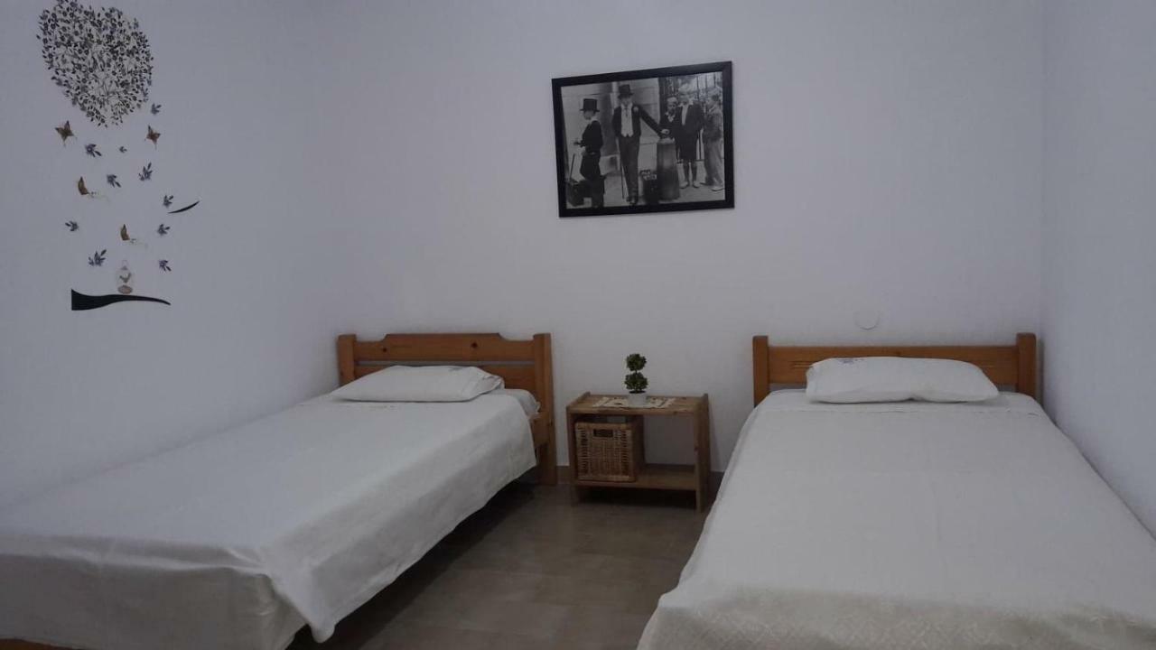 Anastasia' S Guest House เนโอสมาร์มาราส ภายนอก รูปภาพ