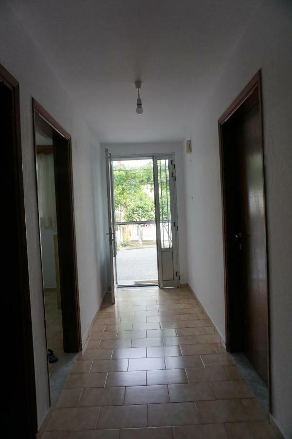 Anastasia' S Guest House เนโอสมาร์มาราส ภายนอก รูปภาพ
